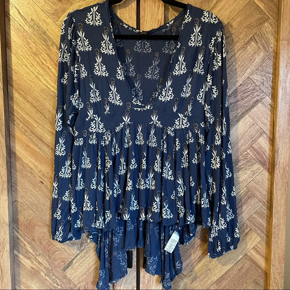 Free People High-Low Top - Picture 1 of 4